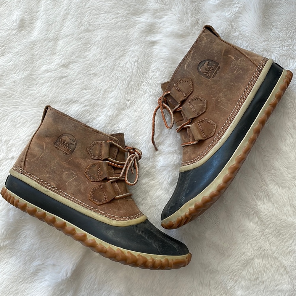 Sorel Out N About Leather Ankle Boot 8